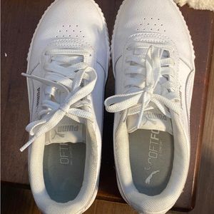Puma sneakers 6.5 white
